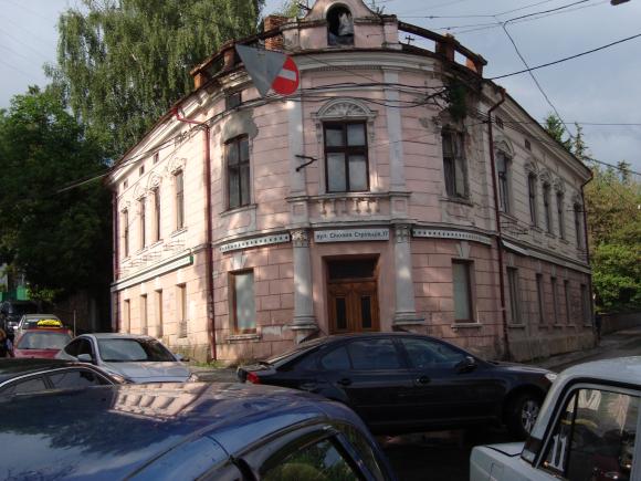У Тернополі було 3 аварійних будинки. Один завалився (ОНОВЛЕНО), фото №2 на сайті 20minut.ua