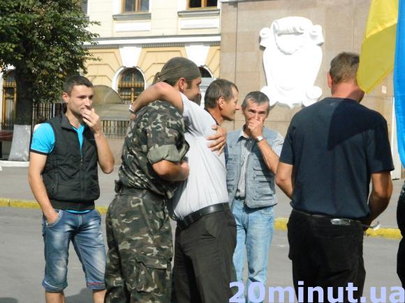 Тараса Мороза з АТО зустрічали мало не всім селом, фото №3 на сайті 20minut.ua