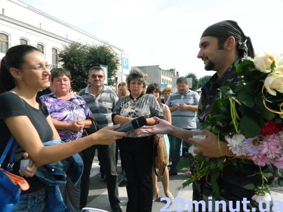 Тараса Мороза з АТО зустрічали мало не всім селом, фото №7 на сайті 20minut.ua