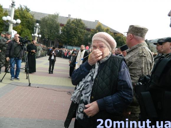Тернопільських бійців проводжали в АТО (фоторепортаж), фото №3 на сайті 20minut.ua